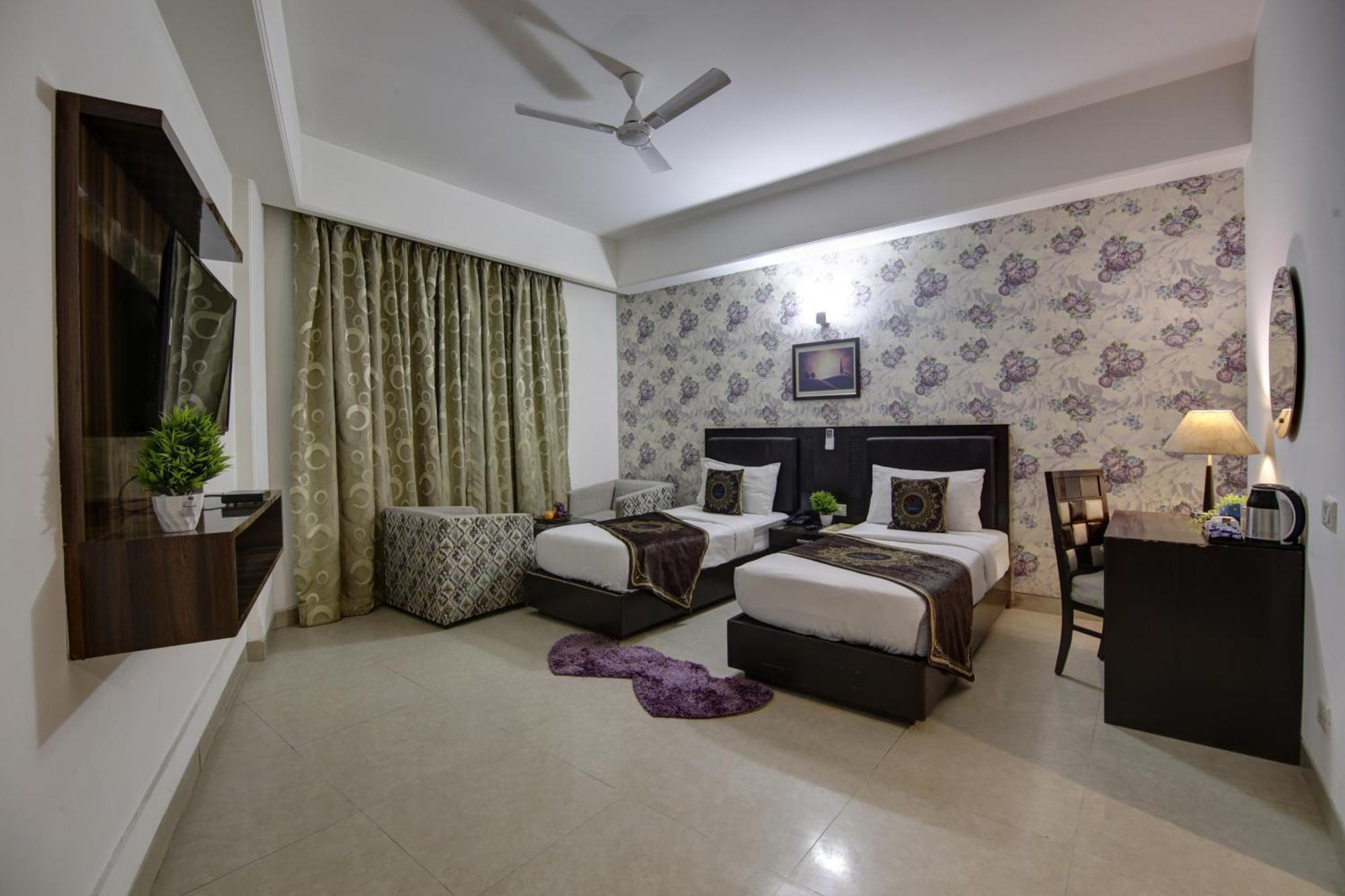 Hotel Venus Plaza New Delhi Extérieur photo
