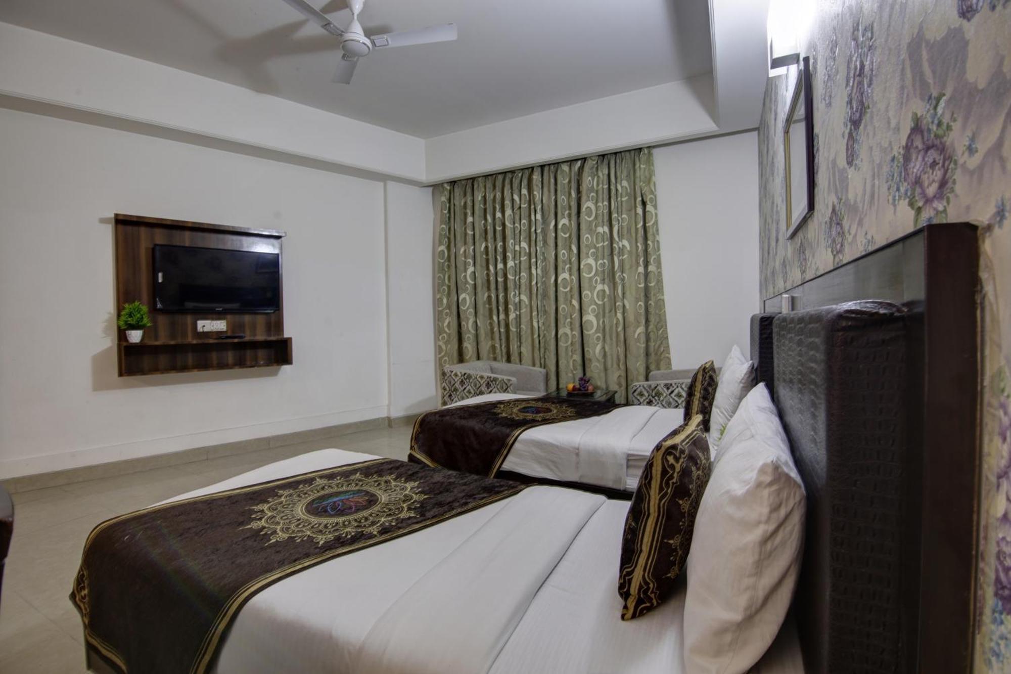 Hotel Venus Plaza New Delhi Extérieur photo