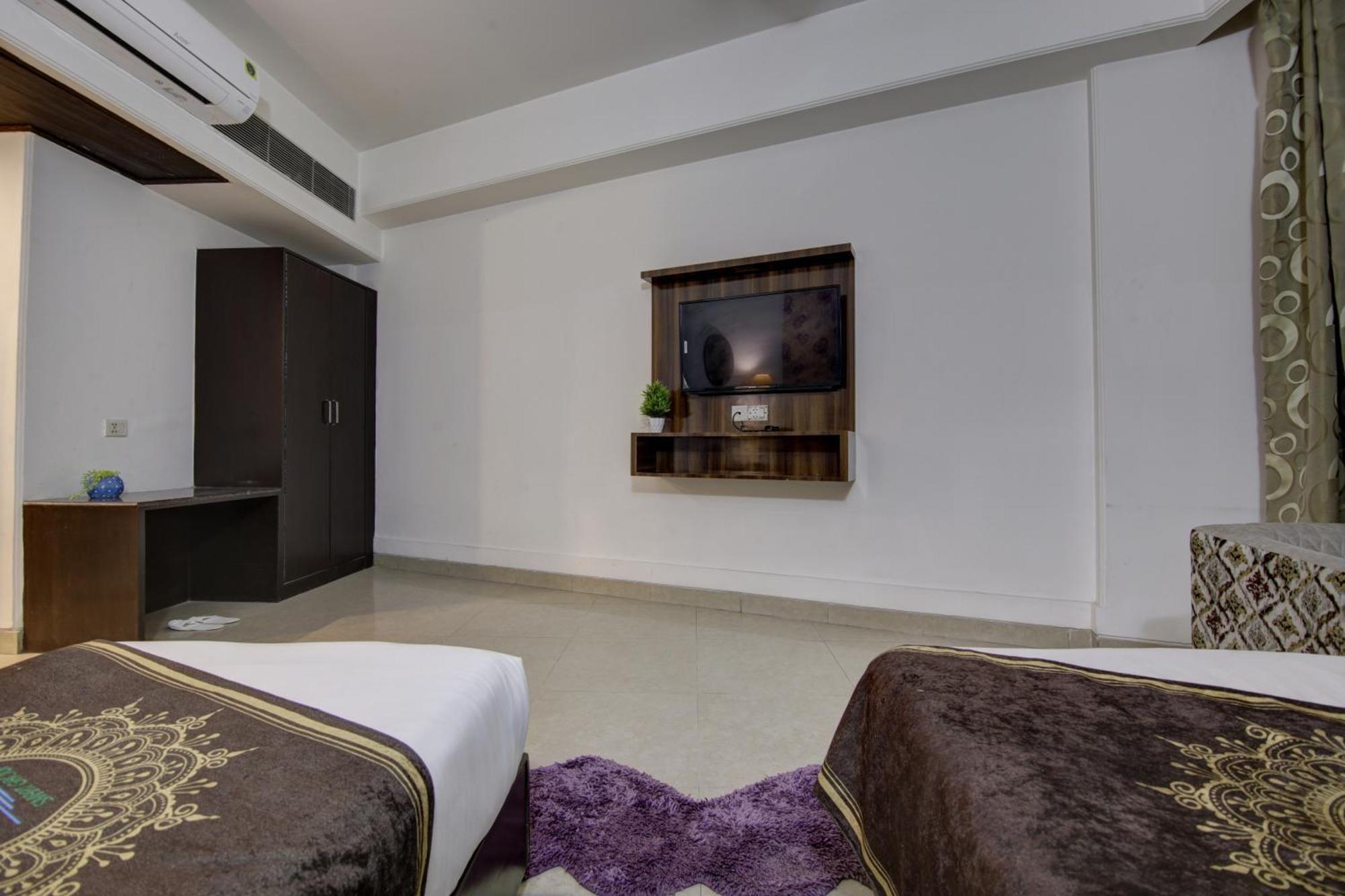Hotel Venus Plaza New Delhi Extérieur photo