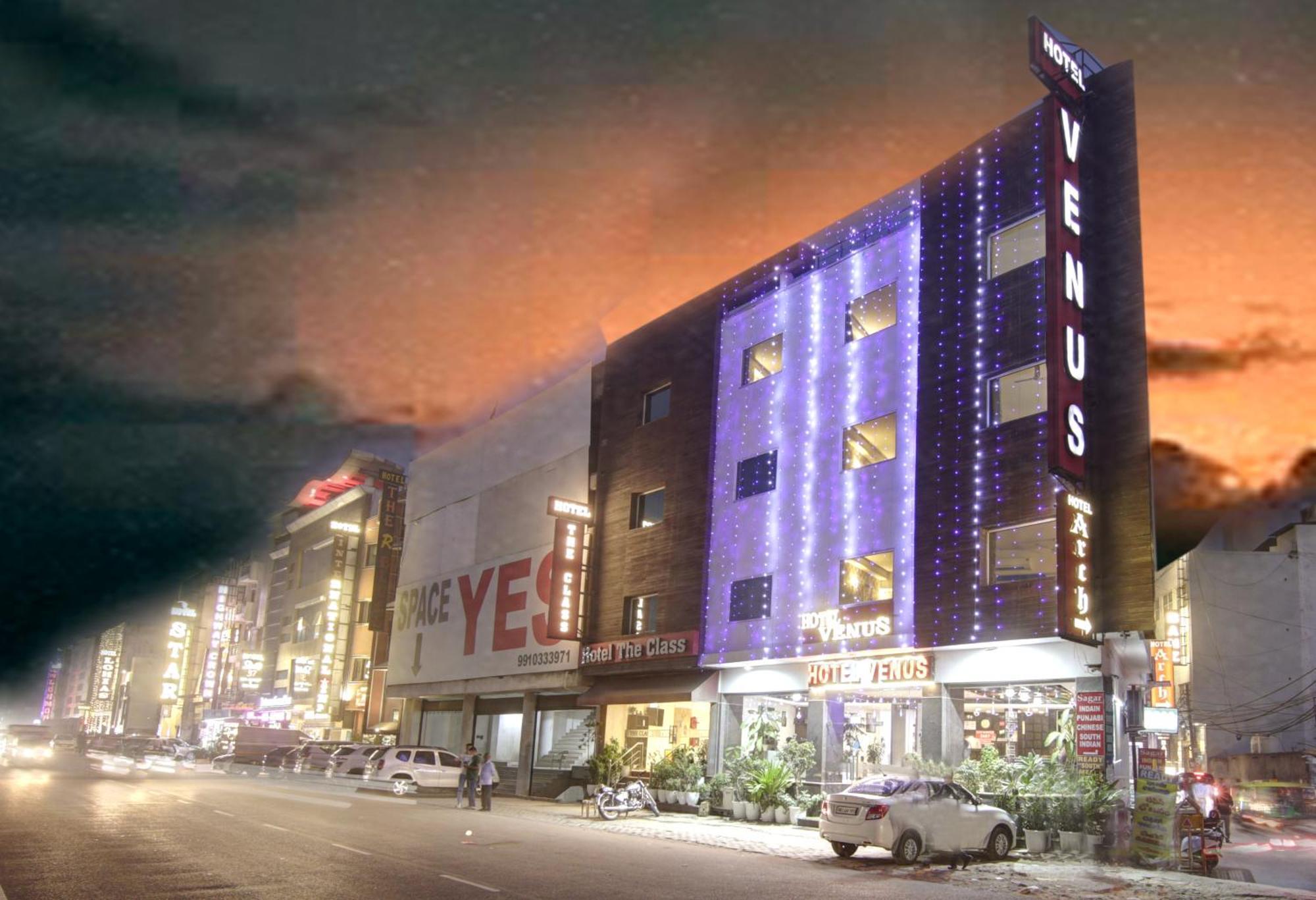 Hotel Venus Plaza New Delhi Extérieur photo