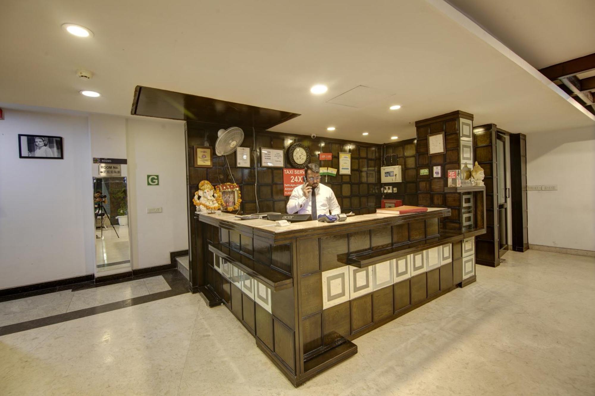 Hotel Venus Plaza New Delhi Extérieur photo
