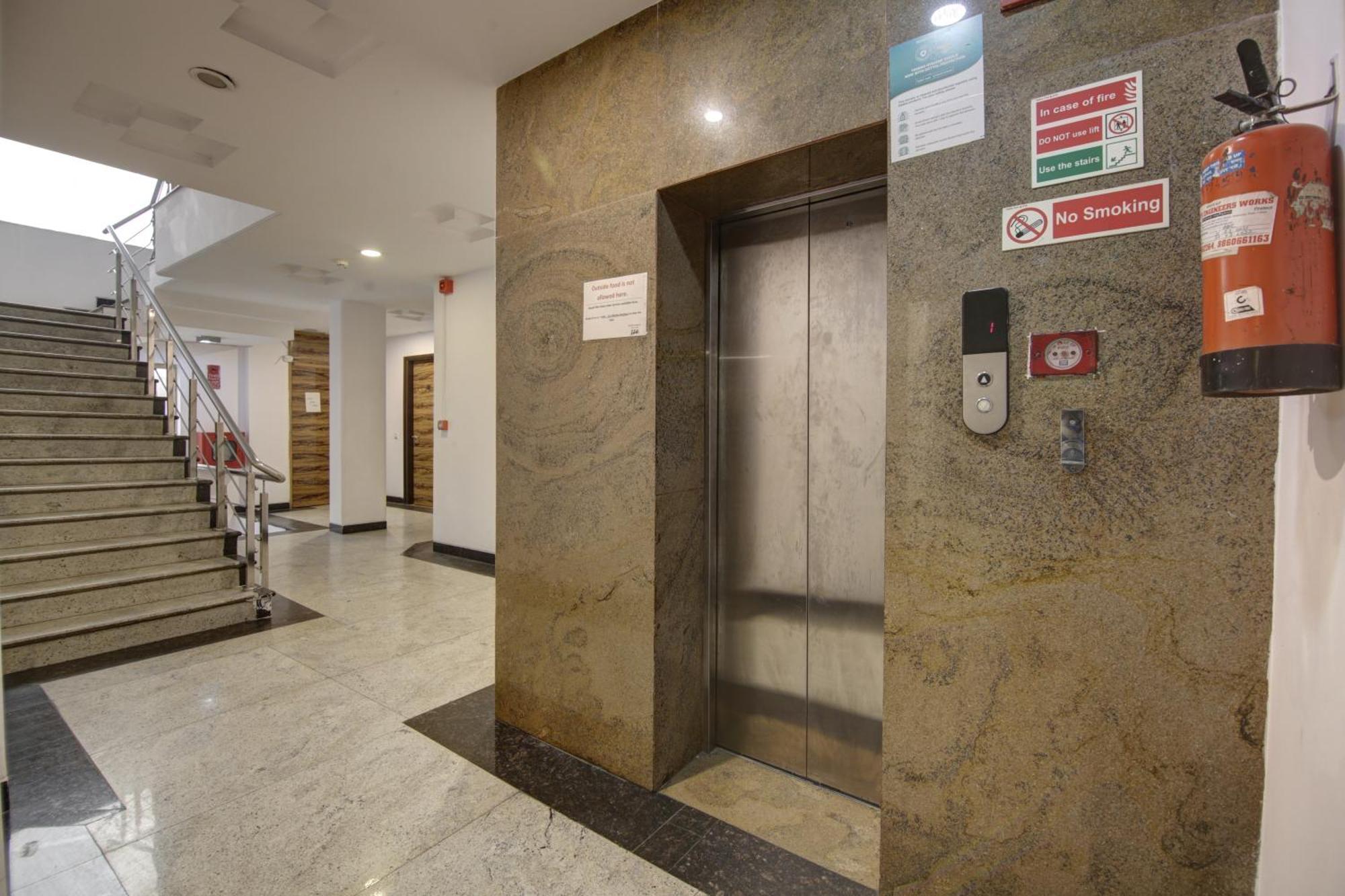 Hotel Venus Plaza New Delhi Extérieur photo