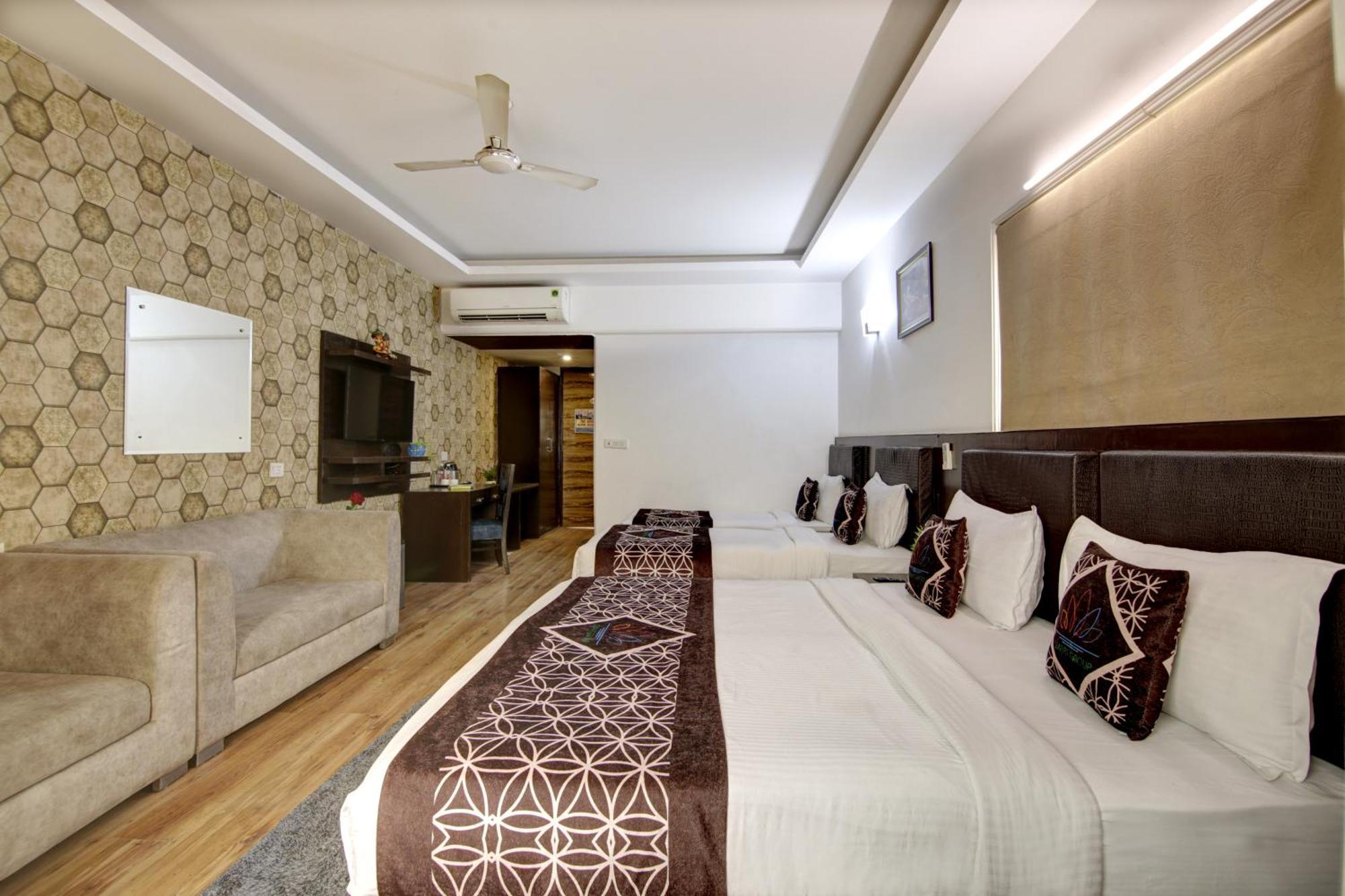 Hotel Venus Plaza New Delhi Extérieur photo